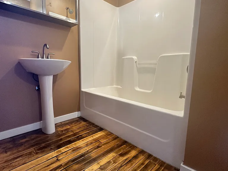 146 S River Ave #206 — Photo 9