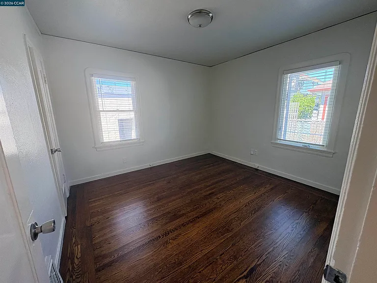 1602 Georgia St — Photo 19