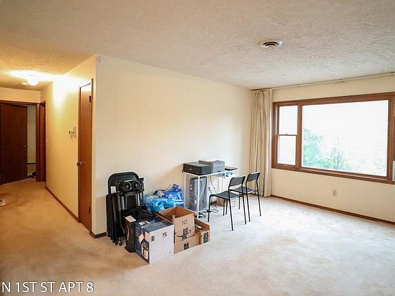 2nd image of 506 N 1st St APT 8