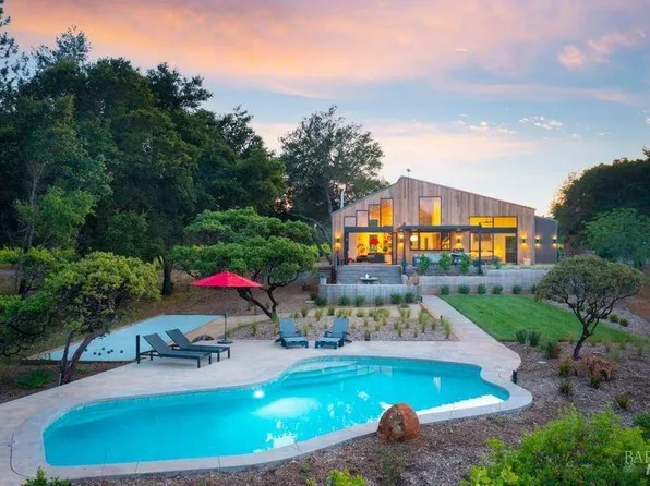 1805 Dry Creek Road, Healdsburg, CA 95448