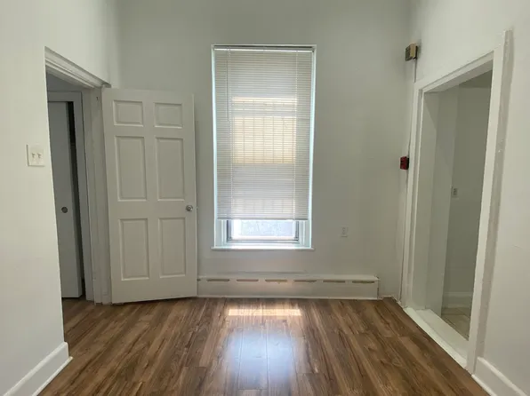 306 N 35th St, Philadelphia, PA