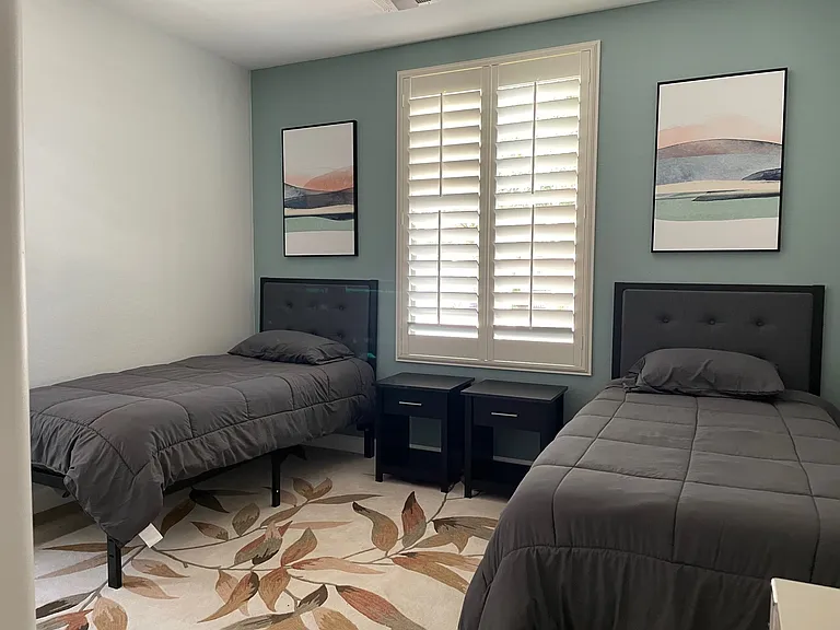 3305 E Windsor Dr — Photo 20