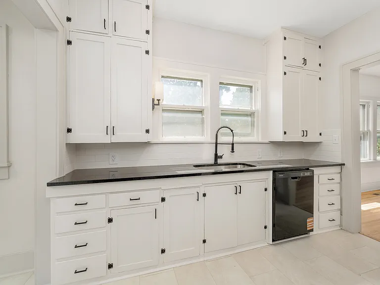 156 S Estelle Ave — Photo 6