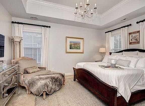 4th image of 7008 Tomlin Green Ln