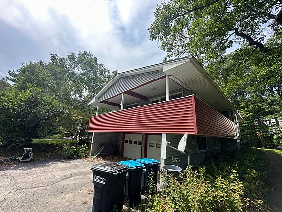 3rd image of 45 Sewall Drive