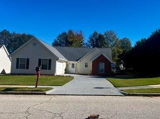 100 Plantation Blvd, Stockbridge, GA 30281