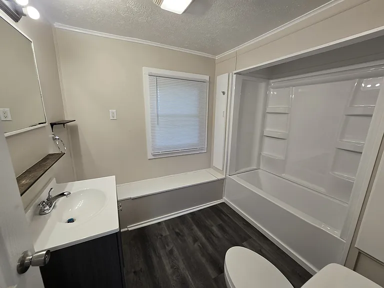 2019 Catalpa St — Photo 14