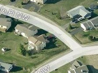 1312 Candlewick Dr NW, Poplar Grove, IL 61065