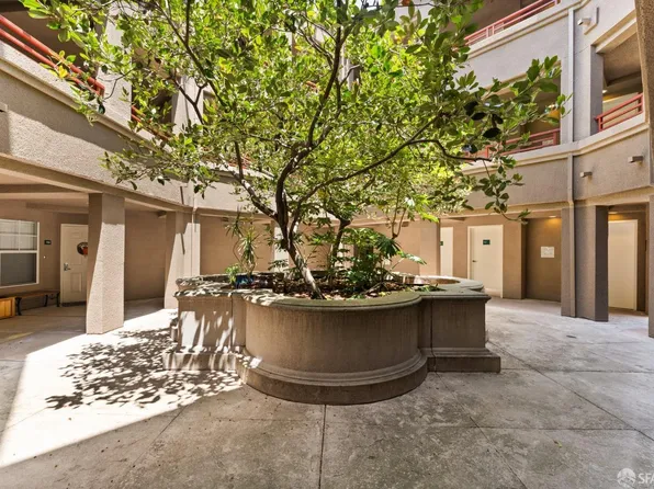 280 Caldecott Ln Unit 101, Oakland, CA 94618