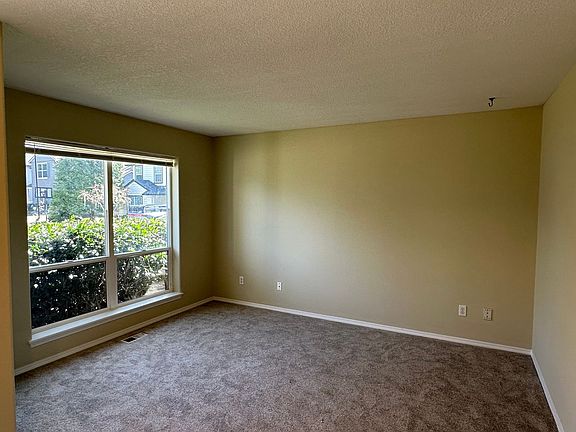 3rd image of 1337 NE 85th Ct