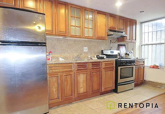 5th image of 692 Greene Ave #1R