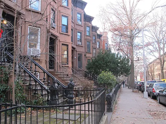 Rented by Dwell Residential Inc | media 8