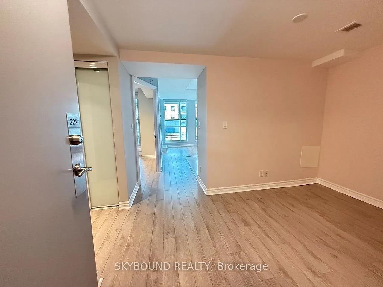 Cloud9 Condominiums — Photo 2