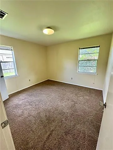 677 Fairlawn Dr — Photo 8