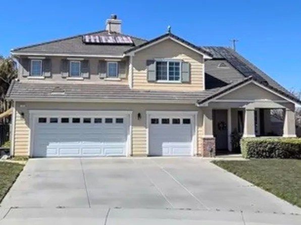 203 Alabaster Loop, Perris, CA 92570