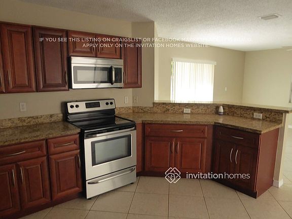 3rd image of 14730 SW 156th Ave