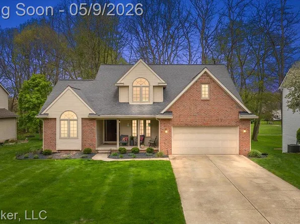 1111 Elk Run, Howell, MI 48843