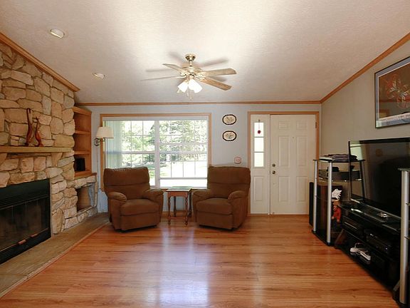 5th image of 3502 E 88th St