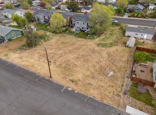 SW 3rd St #8, Madras, OR 97741