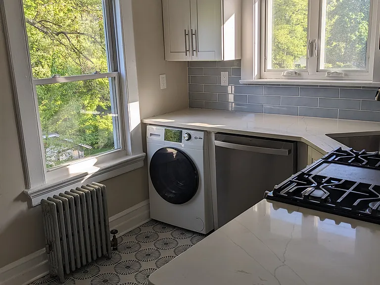 34 Montclair Ave #2 — Photo 5