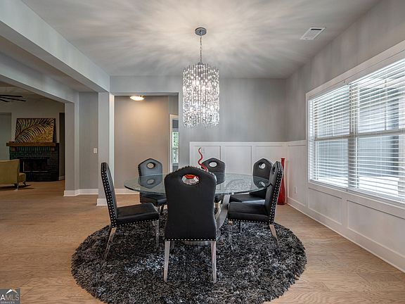 5th image of 1235 Shiva Blvd