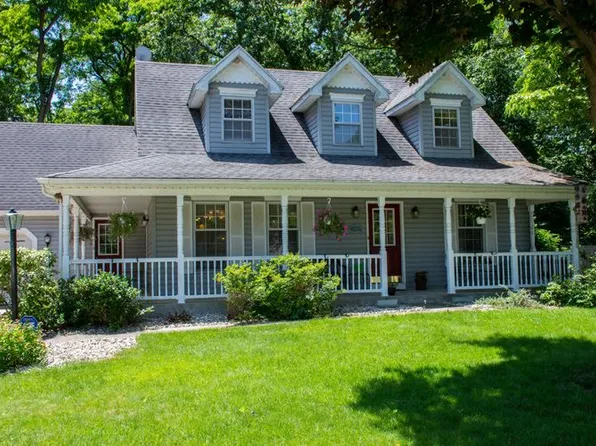 10336 Beatrice St, Osceola, IN 46561