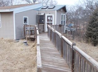 10051 Goldfinch Rd, Topeka, KS 66610