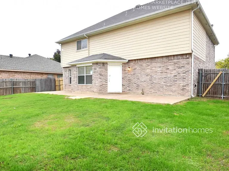 2100 Collington Dr — Photo 19