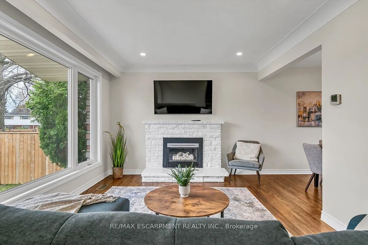 3 bed, $2,650 — Photo 4