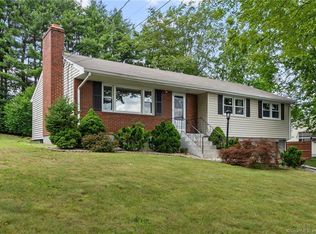 113 Waters View Dr, Wethersfield, CT 06109