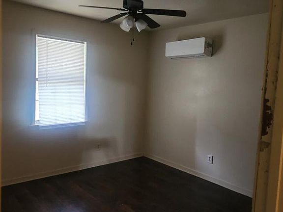 5th image of 604-610 E Johnson Ave