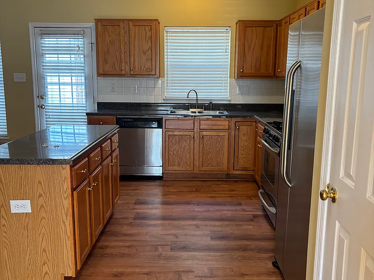 11365 Abbots Cross Ln — Photo 4
