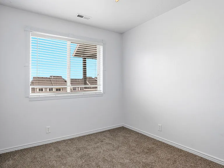 8061 W Copperfield Pl #32 — Photo 12