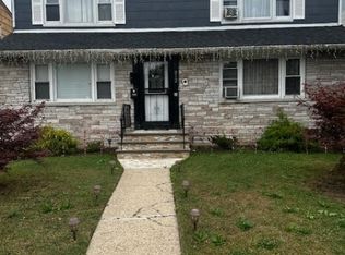 212 Eppirt St, East Orange, NJ 07018