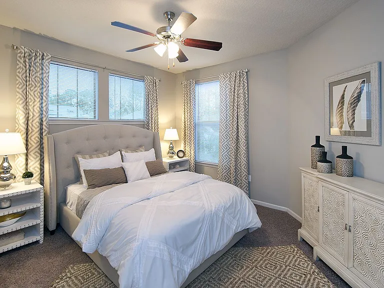 Whitepalm Apartments — Photo 7