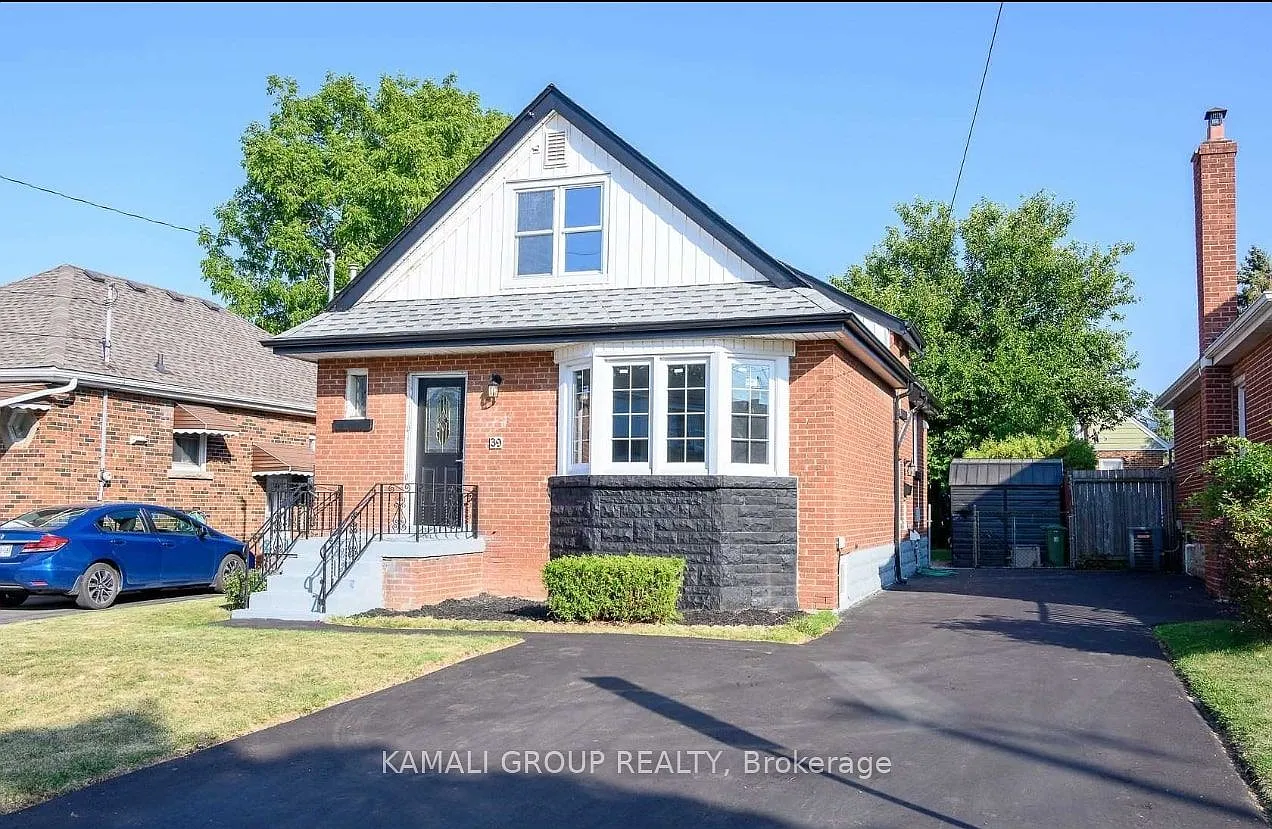 3 bed, $2,500 — Photo 1