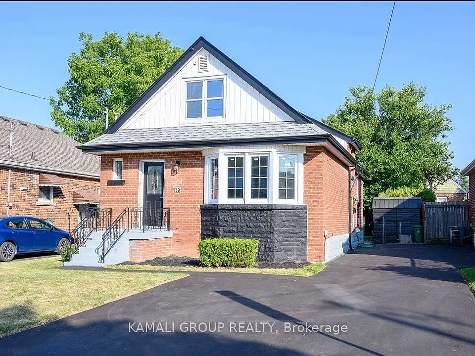 39 Walter Ave S #MAIN