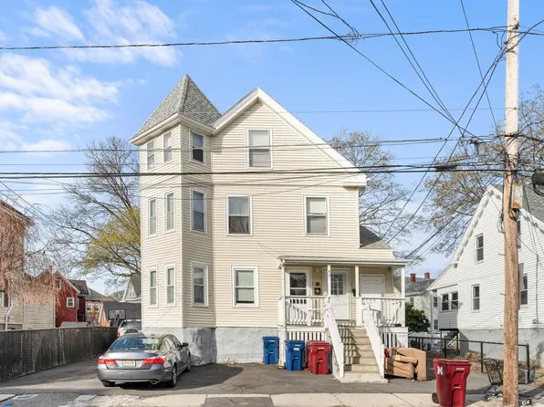 40 Hurd St, Melrose, MA 02176