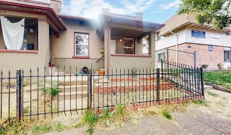 2738 N Downing St — Photo 1
