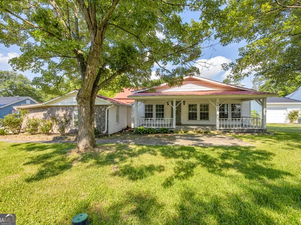 486 Ty Cobb St, Royston, GA 30662