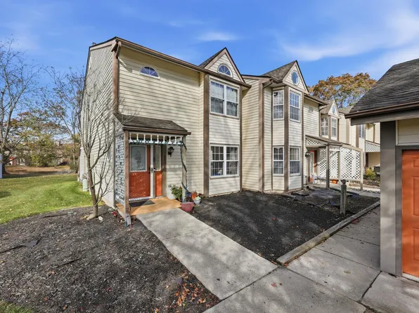 685 E Lakefront Cir #81, Absecon, NJ 08205