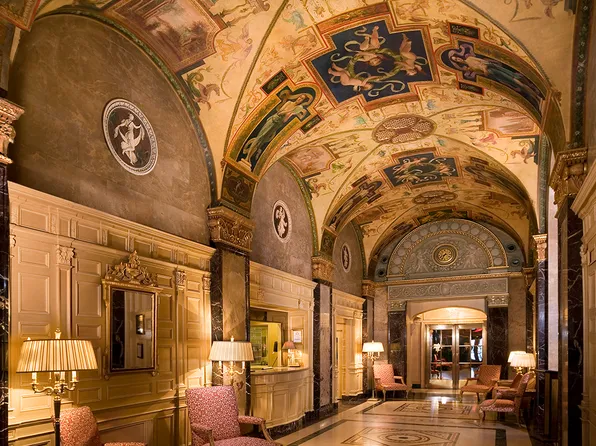 781 5th Avenue image 1 of 2