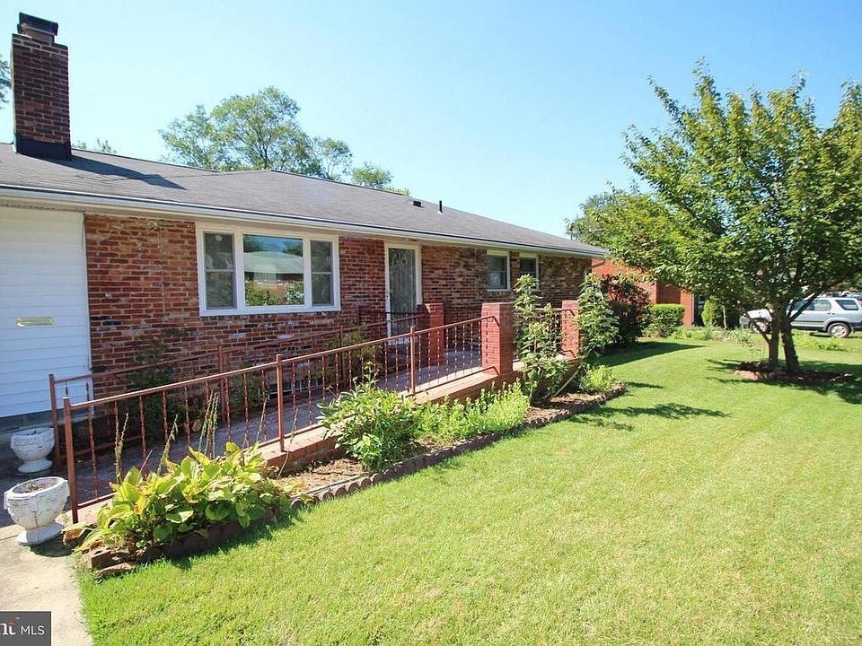 1st image of 4007 Dakota Ct