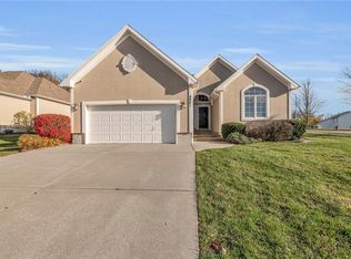 9901 N Hawthorne Ave, Kansas City, MO 64157