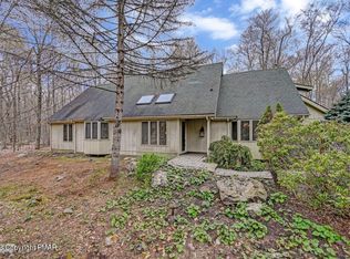 315 Buck Tail Path, Pocono Pines, PA 18350