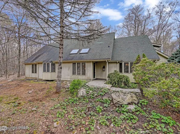 315 Buck Tail Path, Pocono Pines, PA 18350