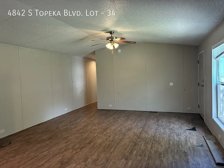 4842 S Topeka Blvd #34 — Photo 22