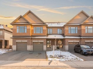 86 Porter St, Ottawa, ON K2S2L8
