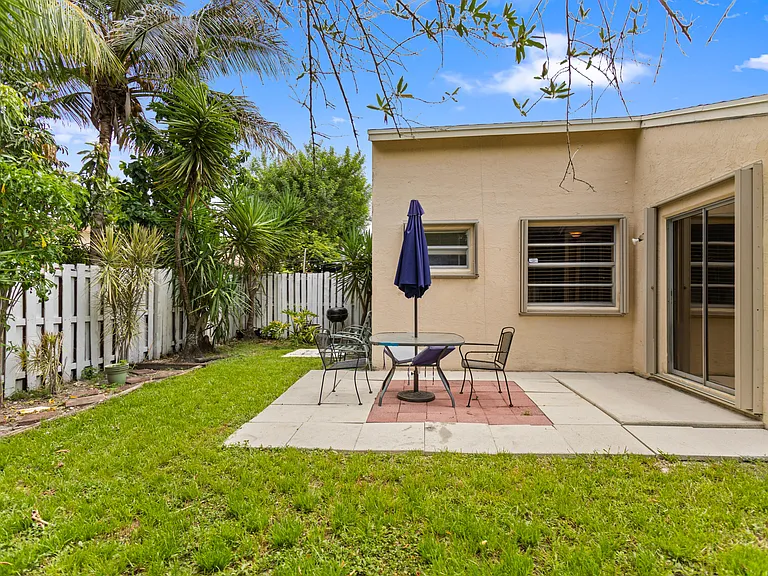 13945 Langley Pl — Photo 39