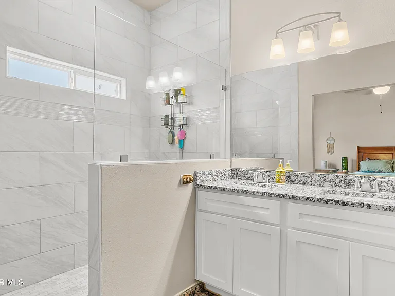 12061 Hidden Gardens Pl — Photo 20